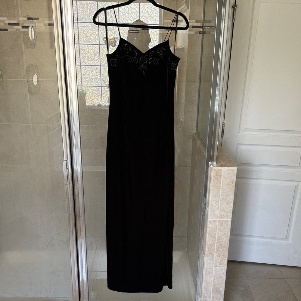 Besty & Adam -Elegant Black Evening Gown- Size 10
